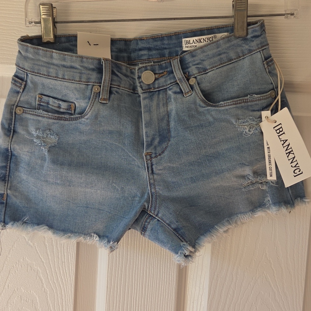 Blank NYC The Astor Cut Off Shorts 24 NWT Medium Wash Organic Cotton